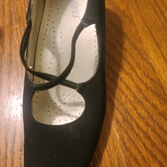 NEW Trotters Heels Jamie Slip On Black  Women's 7 N  MSRP $90 - Picture 4 of 9